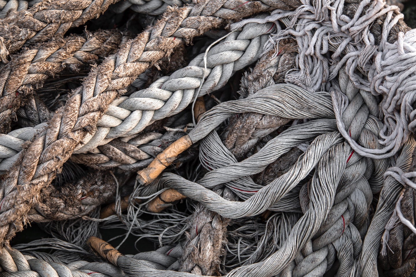 Cordages usés en gros plan